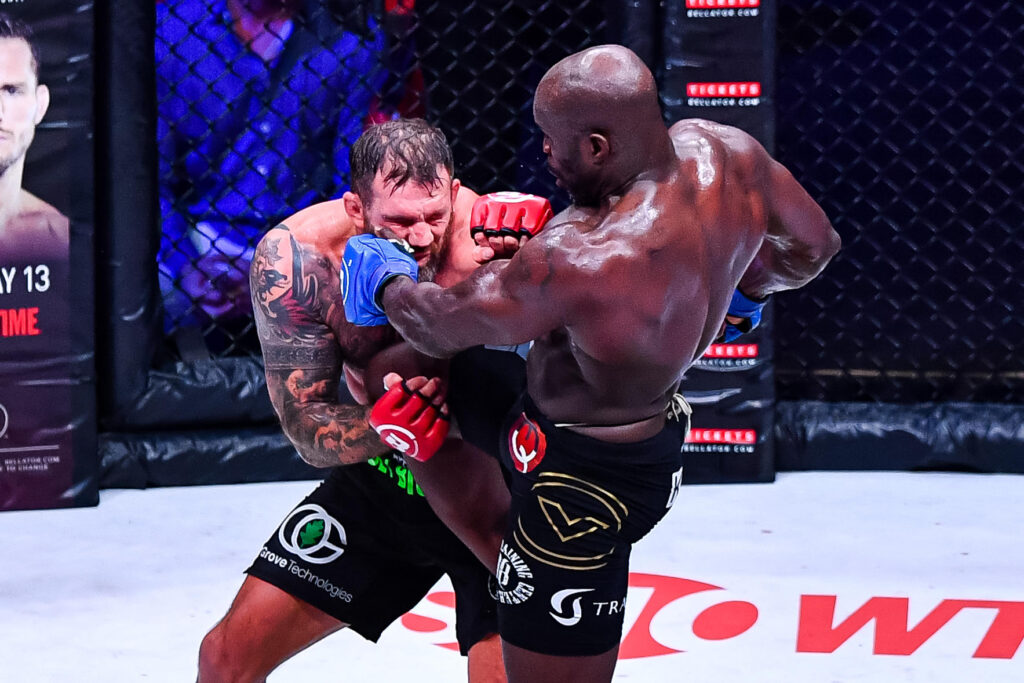 Les Premiers Français à l'UFC Cheick _The Darkness_ Kongo VS Ryan Bader