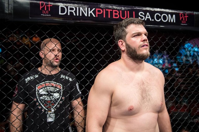 Les Premiers Français à l'UFC - Cyril Asker Schiavo