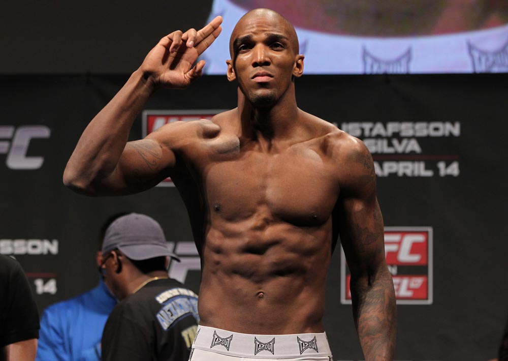 Les Premeirs Français à l'UFC - Francis Carmont pesée 2