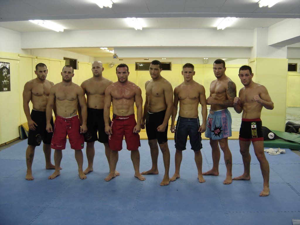 Les Premiers Français à l'UFC Schiavo équipe