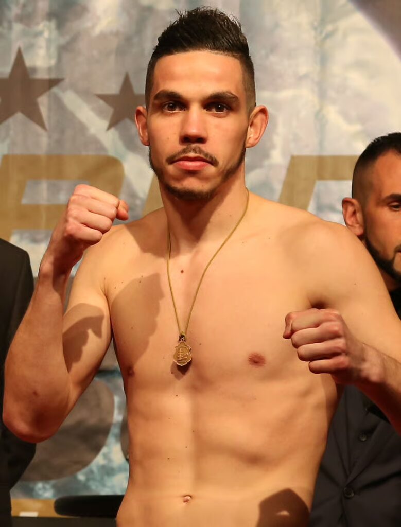 Eddy Naït Slimani KickBoxing Pose 2