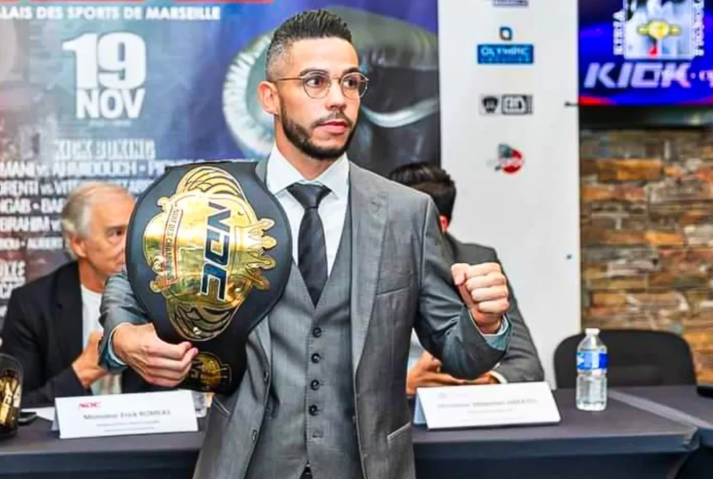 Eddy Naït Slimani KickBoxing Pose