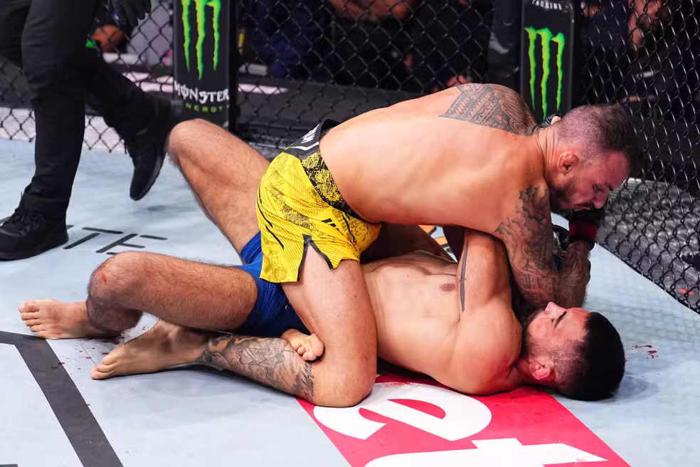 Benoît Saint Denis vs Renato Moicano UFC Paris 3