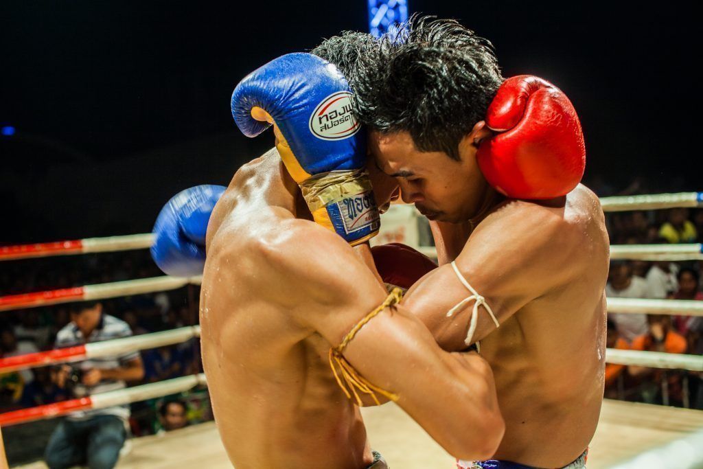 muay thai clinch